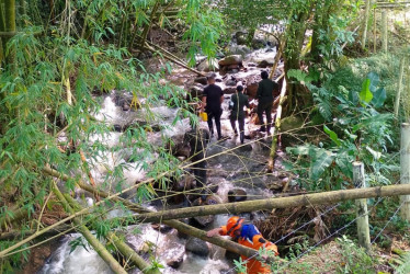 Este martes continuaron las labores de búsqueda del uniformado, sin resultados.