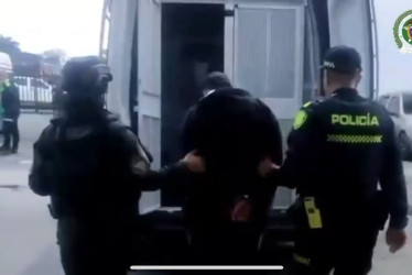 El operativo se desarrolló en el municipio industrial, coordinado entre la Fiscalía y la Policía, dando como resultado la captura de alias Yolo y alias Ratón