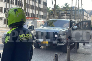 Al señalado de amenazar a otro ciudadano lo capturaron frente al Comando de Policía de Manizales.