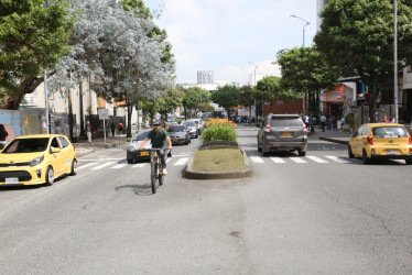 El secretario de Planeación de Manizales no se comprometió con una fecha para decidir el futuro de la ciclobanda de la avenida Santander, pero aceptó que la solución debe llegar en el corto plazo.
