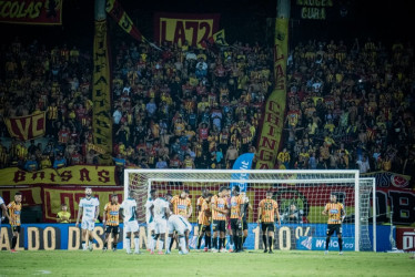 Deportivo Pereira venció a Deportivo Cali 2-0 en el Hernán Ramírez Villegas, con goles de Samy Merheg y Carlos Darwin Quintero 