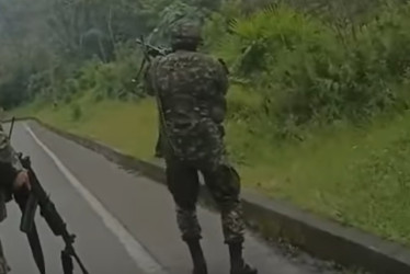 El pasado martes 22 de abril, tropas del Batallón de Ingenieros de Combate N.° 15 del Ejército se enfrentaron a miembros del Eln en la vía Pereira - Chocó