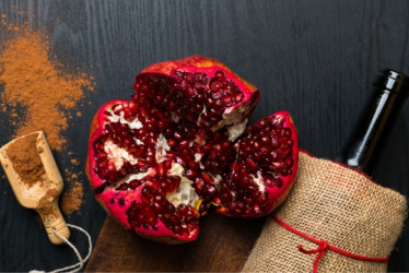 Granada, canela y vino tinto