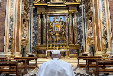 El papa Francisco salió el pasado sábado por sorpresa a la basílica romana de Santa María la Mayor.