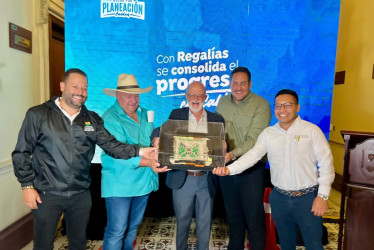 Oficialización de la inversión con recursos de Regalías que hará la Gobernación en siete municipios de Caldas.