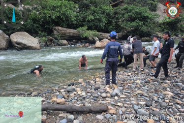 Limpieza del cauce del río Manso este sábado.