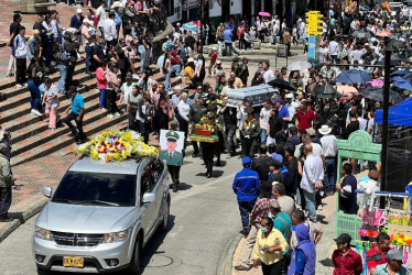 Sepelio en Sonsón de policía asesinado Salgar (Antioquia).