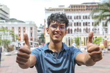 El director de Prosperidad Social, Gustavo Bolívar, anunció que los pagos de Renta Joven se realizan a través del Sistema Integrado de Información Financiera (SIIF), lo que reduce costos de intermediación y garantiza mayor seguridad y transparencia en el proceso.