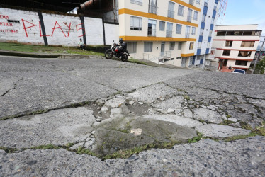 El hueco está ubicado en la calle 49 #28A-19.