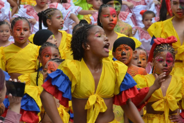 La niñez del corregimiento de Arauca (Palestina) pintó sus rostros y se sintió orgullosa de celebrar el Día de la Afrocolombianidad.