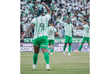 Atlético Nacional, rival del Once Caldas en los cuadrangulares de la Liga, buscará liderar el grupo F de la Copa Libertadores este miércoles ante Nacional de Uruguay.