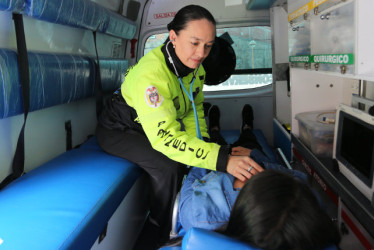 Paula Andrea López Gómez, coordinadora del servicio de ambulancia y del talento humano de la Fundación de Paramédicos Búsqueda y Rescate. 
