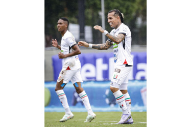 Dayro Moreno anotó el primero de los dos goles con los que el Once Caldas venció a Envigado como visitante. El delantero llegó a 359 tantos en su carrera.
