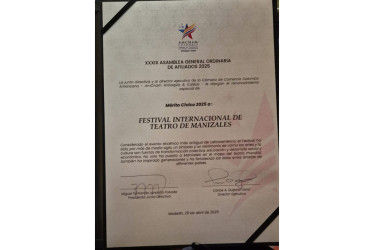 En la Asamblea General de la Cámara de Comercio Colombo Americana Antioquia y Caldas se le otorgó al Festival Internacional de Teatro de Manizales un reconocimiento.