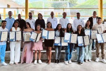 18 jóvenes rurales se graduaron con Universidad en el Campo, mediante la Universidad Católica de Manizales. 