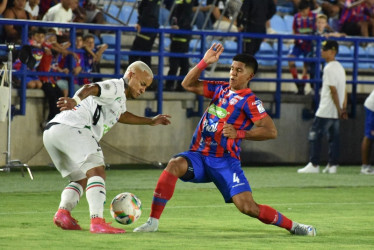 Michael Barrios fue uno de los destacados anoche en el estadio Sierra Nevada de Santa Marta, en donde el Once Caldas ganó 1-0. El partido se acabó al minuto 79 por invasión el campo.