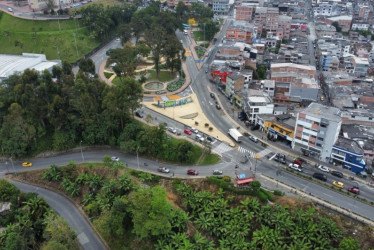 El proyecto en el parque del Agua y la avenida Centenario generó malestar por los cobros a dueños de predios beneficiados por la obra. El alcalde, Jorge Eduardo Rojas, prometió no golpear el bolsillo de los manizaleños.