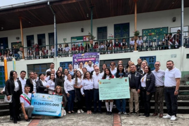 La Alcaldía de Riosucio y la Gobernación de Caldas entregaron el dinero a la comunidad de la Normal Superior Sagrado Corazón. 