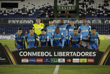 San Antonio Bulo Bulo, conocido como el 'Brasil boliviano' por la similitud de su escudo y uniforme con la selección Verdeamarela.
