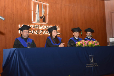 Grados en la Universidad de Manizales. 