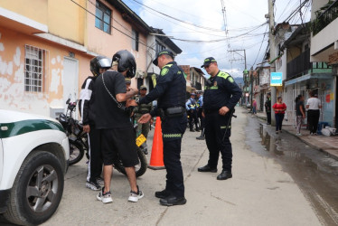 La policía logró la captura de alias El viejo en Camilo Torres, Dosquebradas, dinamizador de tráfico de estupefacientes. 