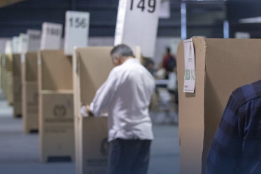 Los aspirantes deberán recolectar firmas equivalentes al 3 % del número total de votos válidos en las últimas elecciones de presidente, lo que corresponde a unas 630.000 firmas.