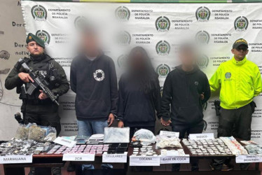 Allanan tres viviendas en Marsella (Risaralda) y capturan a tres adultos y dos menores de edad, presuntamente vinculados en redes de narcomenudeo