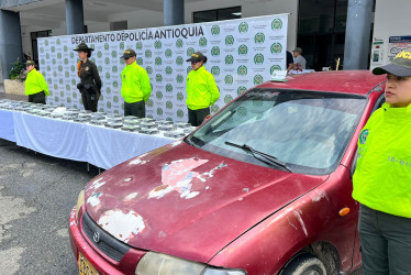 Según información de una fuente, la droga iba con destino a Urabá y luego a Europa.