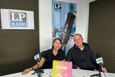 Evelyn Arredondo y Santiago Martínez, creadores de KUMA. 