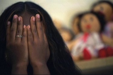 A la mamá de la afectada le imputaron proxenetismo con menor de edad (14 a 25 años de prisión).