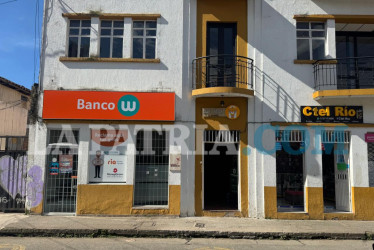 El delincuente utilizó un arma de fuego para intimidar a sus víctimas y les robó $12 millones.