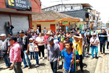 en el municipio de Anserma realizaron una marcha que partió desde las galerías y culminó en el parque Simón Bolívar.