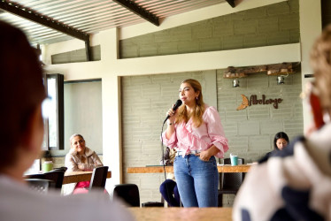 Noreña aclaró que seguirá activa como líder social: “Mi perfil no cambiará. Me quedo siendo una líder política, una líder social. Entrego la gestoría, pero seguiré trabajando por miles de personas”.