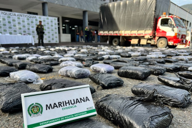 De acuerdo con la Policía, los 610 kilogramos de marihuana tenían como destino a Medellín.