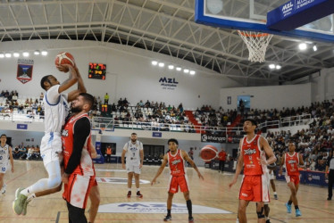 MZL Manizales Sabios jugó su tercer partido de local ante un Coliseo Mayor casi lleno. El quinteto falló en los lanzamientos y perdió con Toros del Valle.