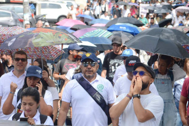 Docentes de Caldas salieron a protestar por el derecho a la salud.