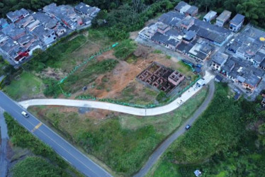 La Alcaldía de Palestina reporta la reparación de calles clave en el municipio (foto).