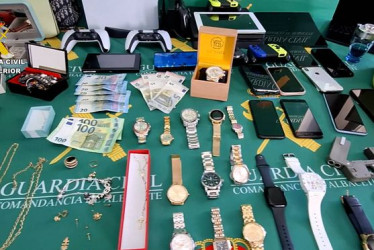 En los robos, se llevaban joyas, utensilios electrónicos, dinero en efectivo y otros artículos de alto valor económico