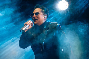 Foto | Cortesía Luis Rojas | LA PATRIA  ⁠Lo más loco que ha hecho un fan por él fue que estando acostado después de un concierto, una mujer que había asistido al evento, tocó a su puerta a decirle que quería quedarse ahí con él. “Fue un momento muy incómodo”, expresa Osmar.