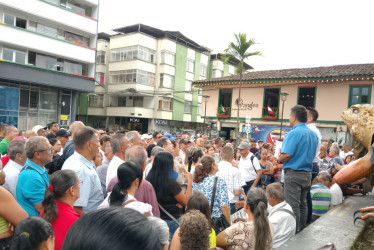  El 21 de abril hubo una manifestación contra los incrementos del impuesto predial en un municipio del Centrosur de Caldas (foto). Este viernes (16 de mayo) habría un cacerolazo.