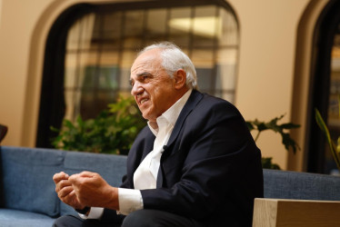 Ernesto Samper celebró las reformas sociales impulsadas y la "oxigenización del sistema" con la llegada de nuevos perfiles a puestos de poder en Colombia.