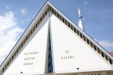 Esta es la fachada del Santuario Nuestra Señora de Fátima, ubicado en el barrio Fátima de Manizales. 