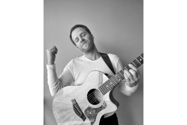 El cantante manizaleño Sebastián Yepes