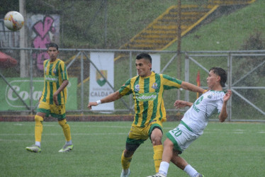 En un día lluvioso en Manizales, la Selección Caldas le ganó a Risaralda en el Nacional Sub-17 de Fútbol.