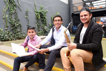 Las personas interesadas en estudiar o continuar sus carreras se podrán postular entre los meses de junio y julio. 