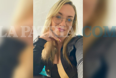 Elena López Cortés desapareció en la mañana de este miércoles, cuando la quebrada arrastró la moto en la que se movilizaba.