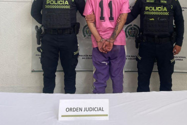 El señalado de vibración.