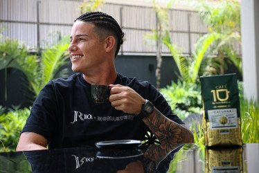 James Rodríguez lidera negocios que van desde cafés hasta restaurantes internacionales y suplementos deportivos, sin dejar el fútbol.