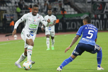 Luis Palacios es titular en el Once Caldas en su visita a Millonarios. Juega como lateral derecho y Juan David Cuesta pasó a la izquierda.