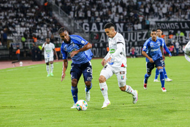 Mateo García, destacado este domingo en el Once Caldas ante Millonarios, salió reemplazado por molestias físicas. Albos y embajadores empataron 0-0 y le dieron ventaja a Independiente Santa Fe en los cuadrangulares de la Liga. El técnico Hernán Darío Herrera asegura que el Blanco sigue vivo.